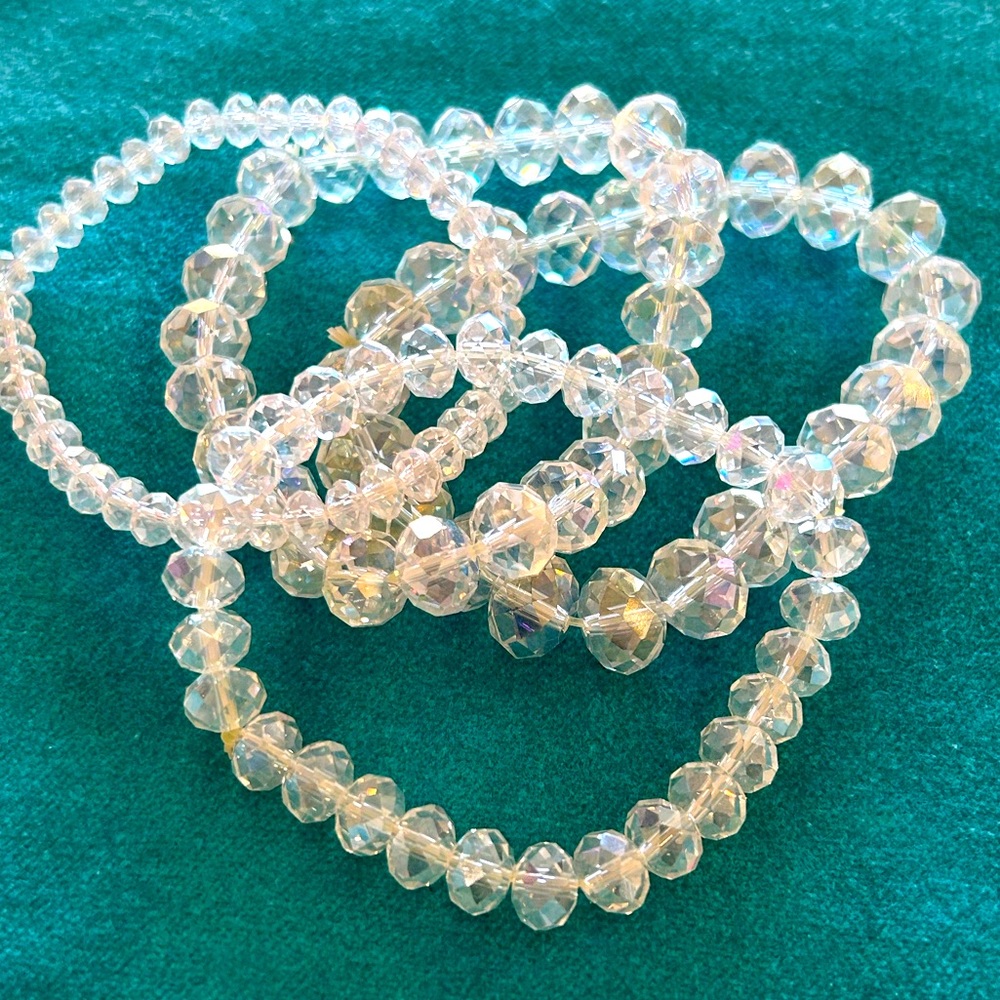 3 /$21⚡️Set of 4 Stretchy Bracelets with Clear, Faceted Beads